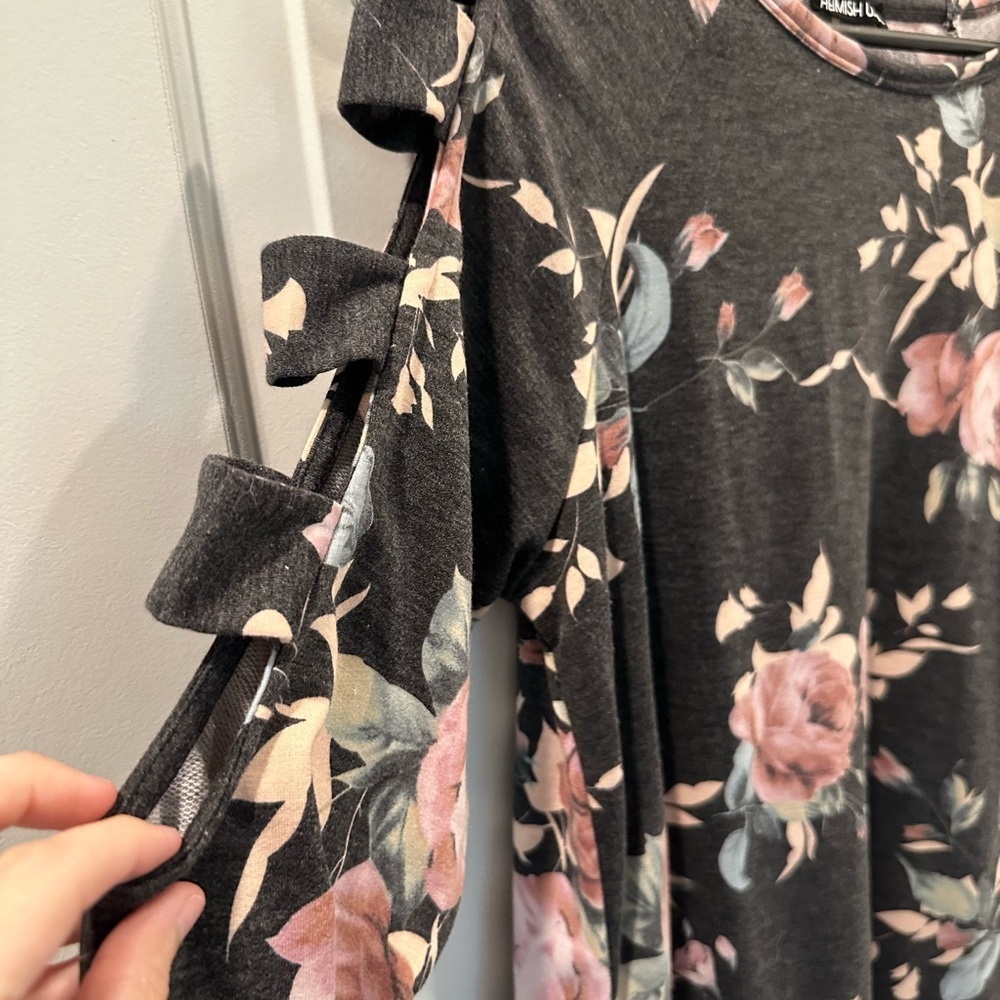 Floral Cold Shoulder Top - Black and Pink - Picture 2 of 4